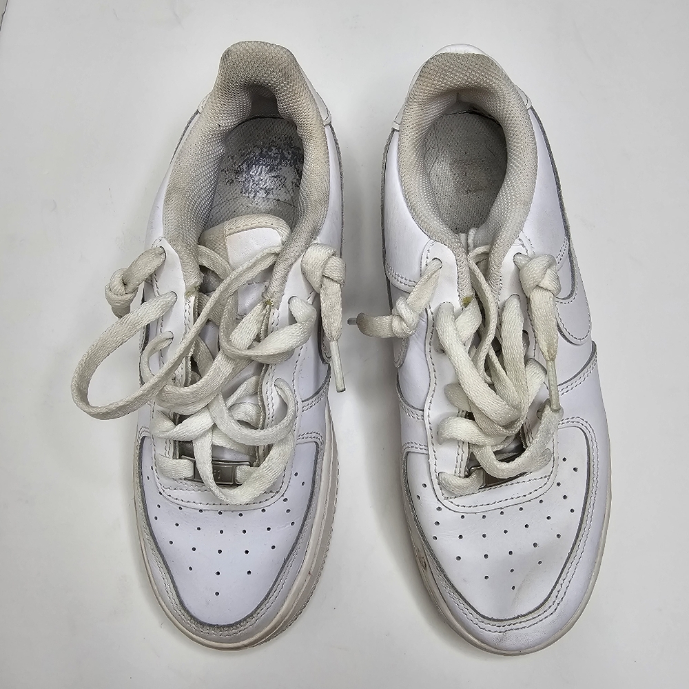 Nike Air Force 1 Low Tops Boys Mens Size 5.5  All White Unisex - Picture 11 of 11